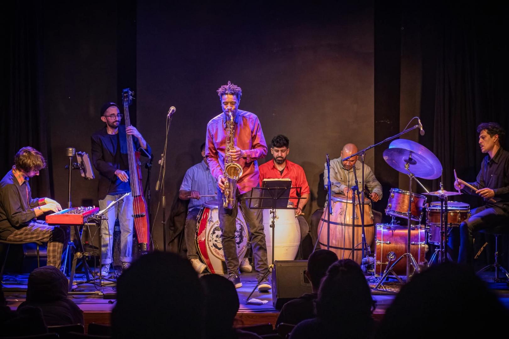 Líber Galloso grupo presenta Musisa